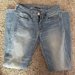 Super Stretch American Eagle Skinny Jeans